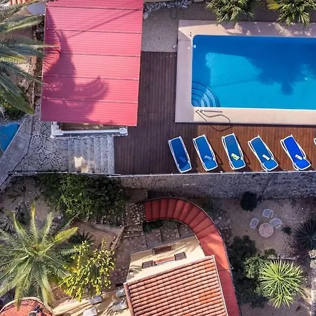 וילה Spanish Style-villa, Heated Pool & Sea View