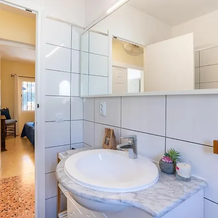 Spanish Style-villa, Heated Pool & Sea View カルプ